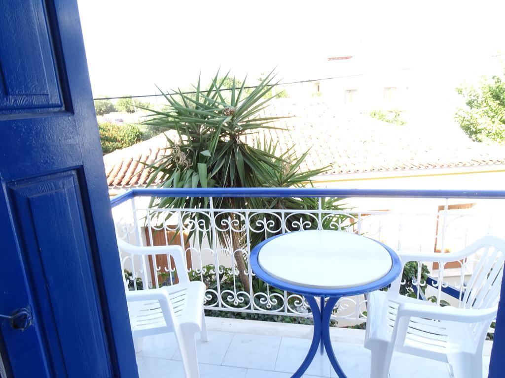 Hotel Mariona Питагорио Екстериор снимка