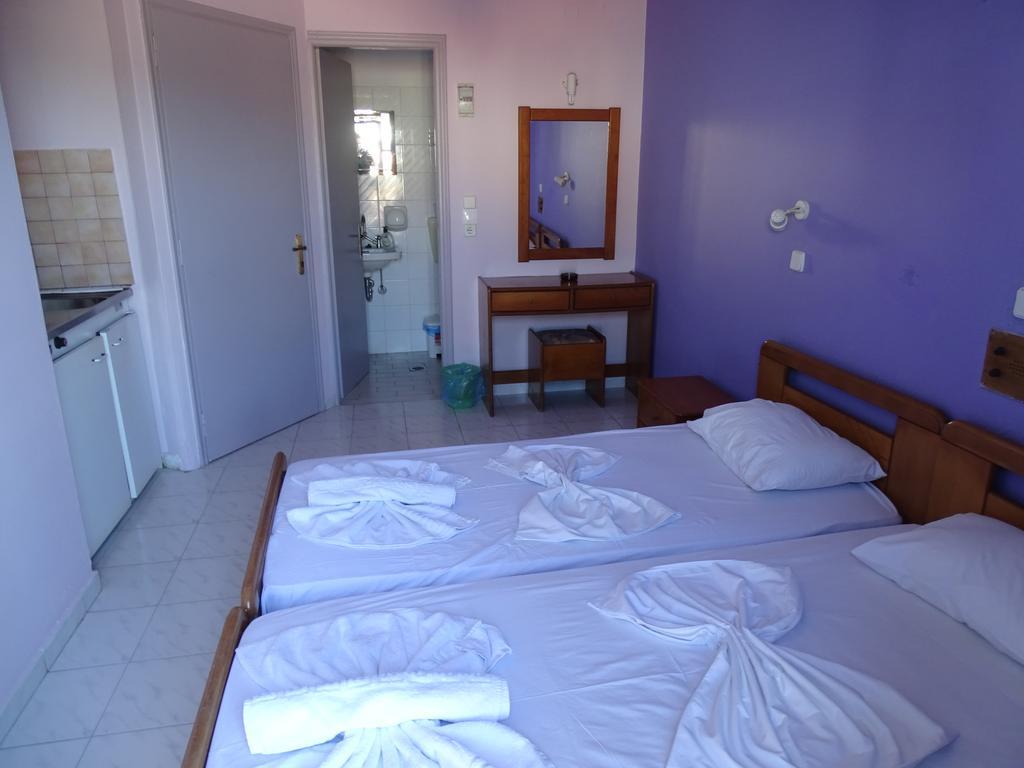 Hotel Mariona Питагорио Екстериор снимка