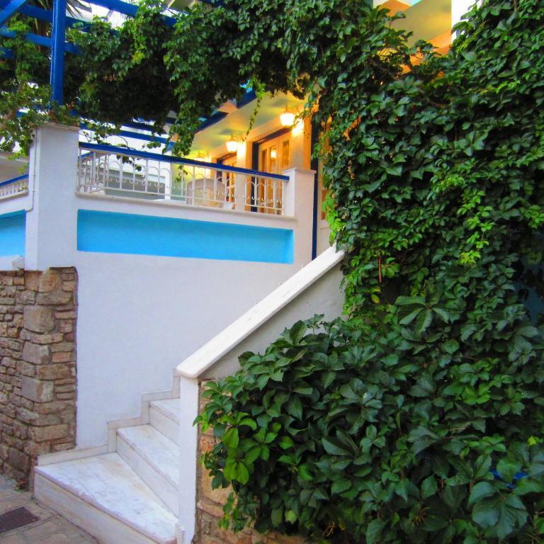 Hotel Mariona Питагорио Екстериор снимка