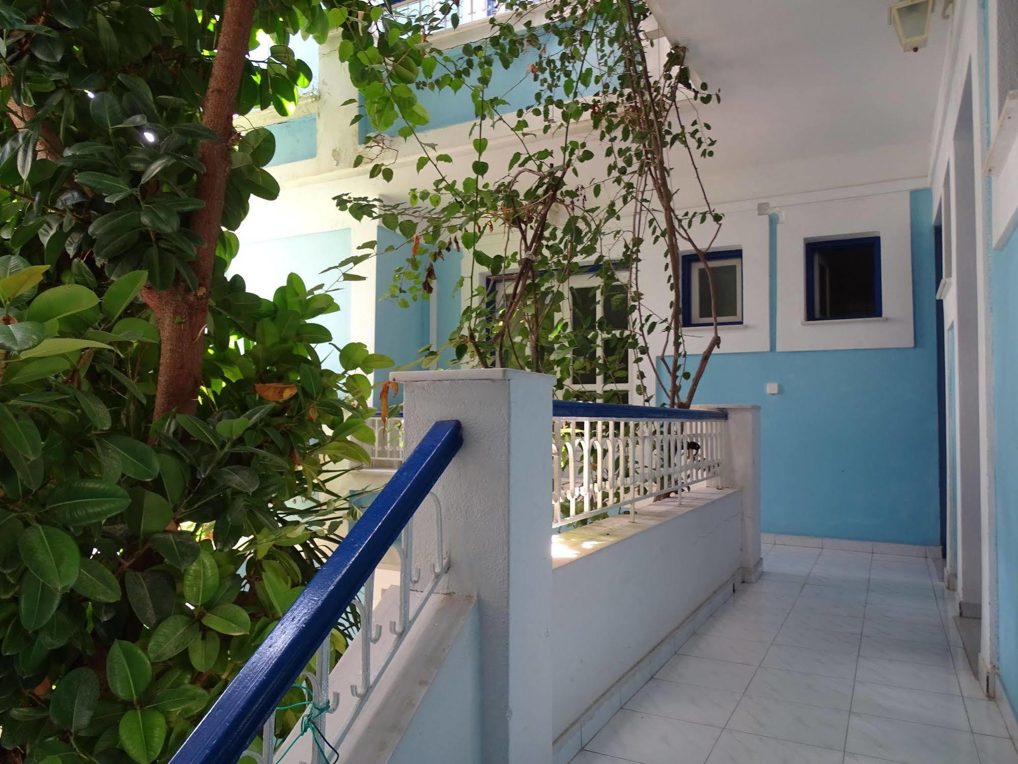 Hotel Mariona Питагорио Екстериор снимка