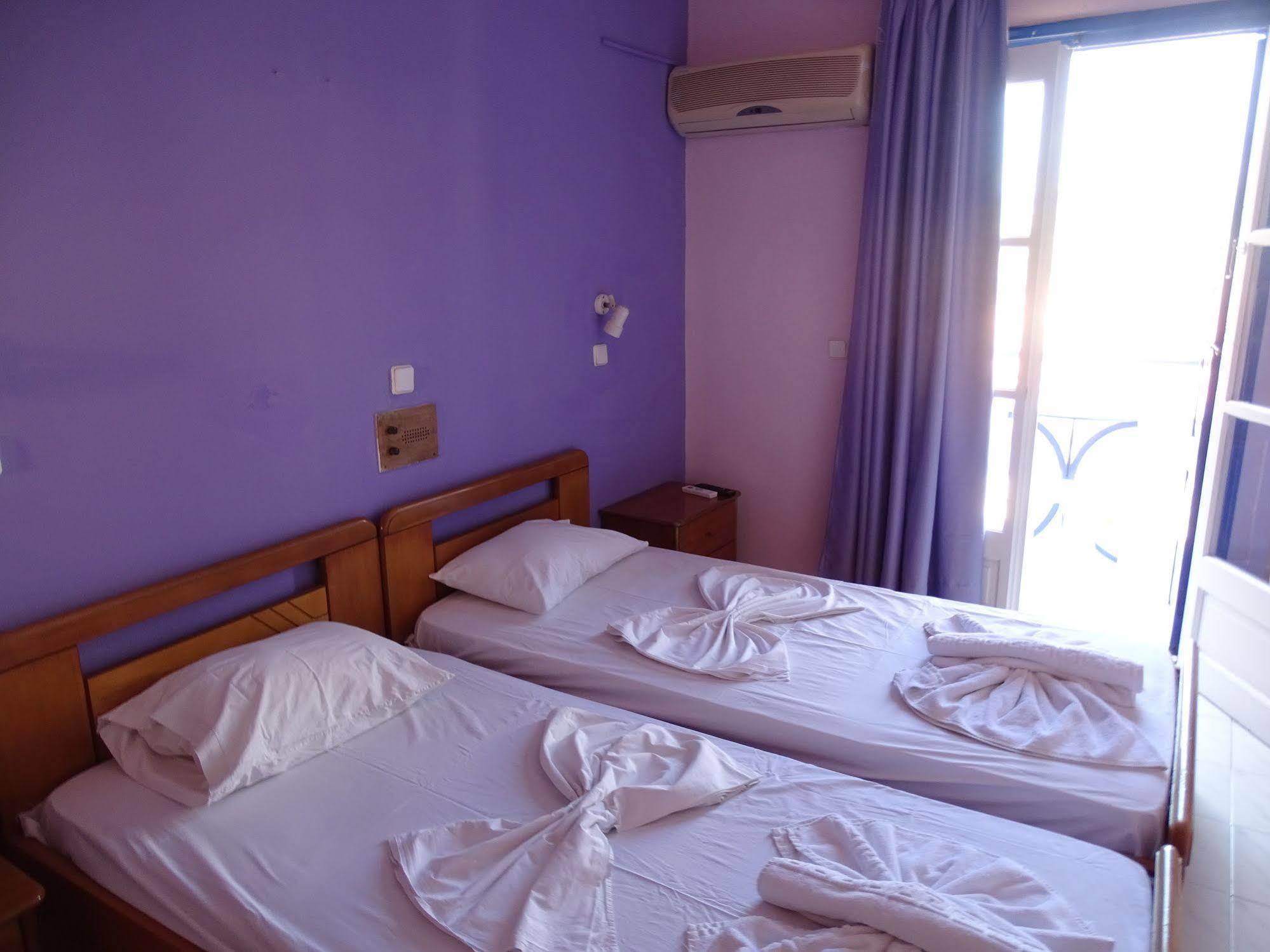 Hotel Mariona Питагорио Екстериор снимка